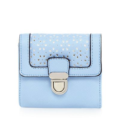 Pale blue floral cut-out push lock purse
